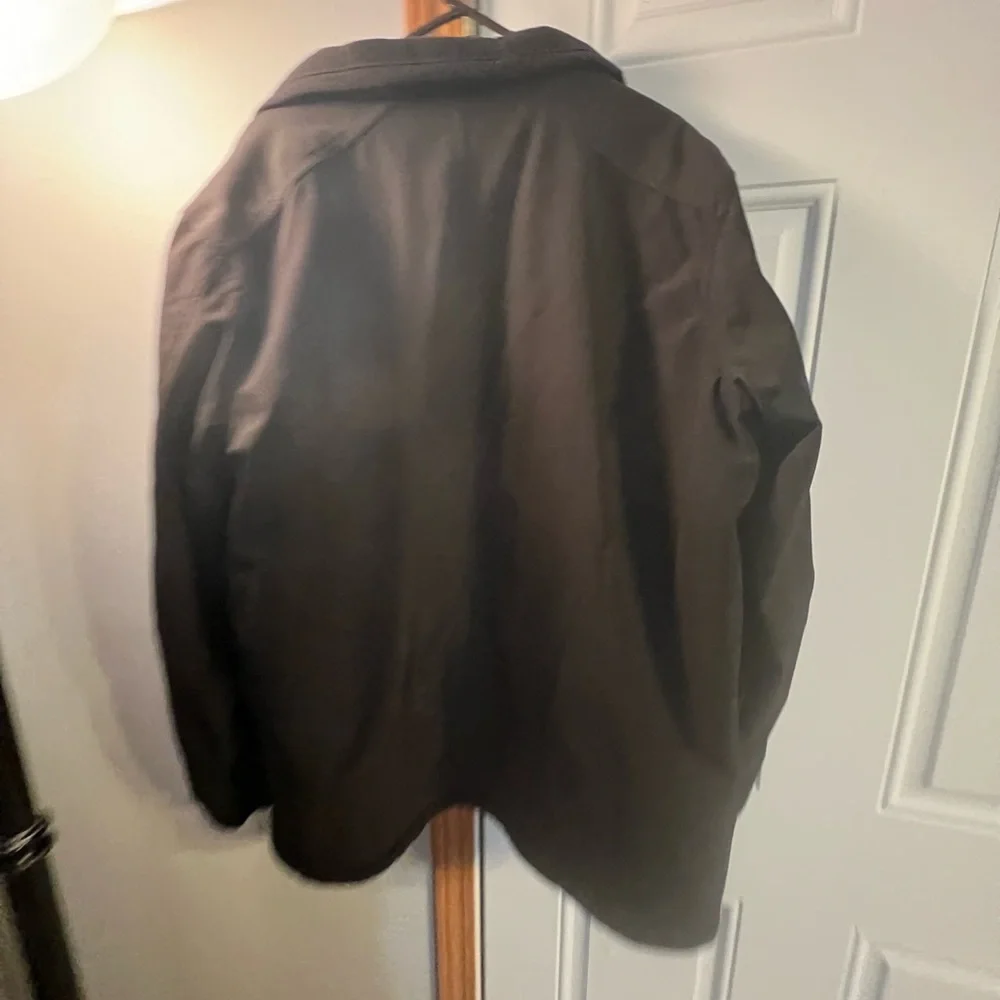 Heavy warm winter coat! - Picture 3 of 4